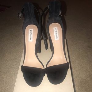 Steve Madden Black Heels!